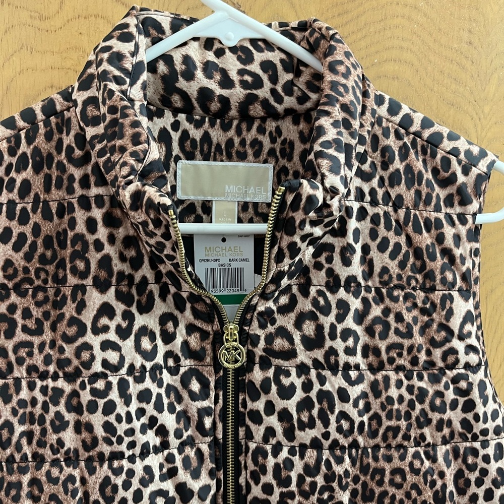 Michael by Michael Kors Leopard Print Vest - Picture 2 of 7